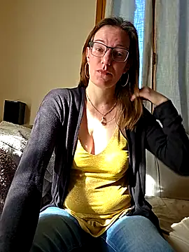 SpiceLea online show from March 17, 2026, 9:45 am