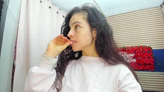rosse 2504 online show from May 13, 2026, 12:23 pm