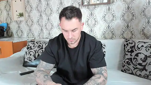 Jonmusclemaster online show from February 19, 2025, 12:33 pm