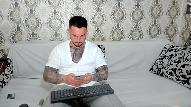 Jonmusclemaster online show from April 15, 2026, 7:58 pm