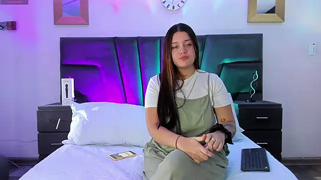 AndreaAndKarina online show from January 14, 2025, 12:35 pm