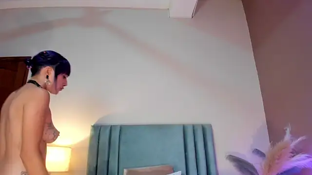 AlissaNix online show from February 25, 2026, 12:33 am