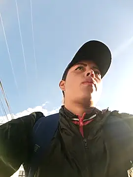 Snapshot of _andrea30 chatting on November 12, 2025, 11:47 am andrea30 online show from November 12, 2025, 11:47 am