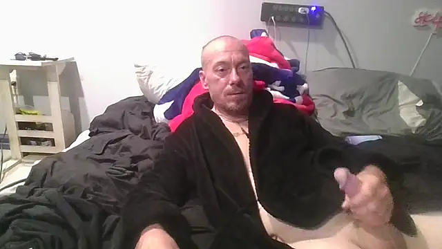 Snapshot of deepinnnnn chatting on December 4, 2025, 5:28 am deepinnnnn online show from December 4, 2025, 5:28 am