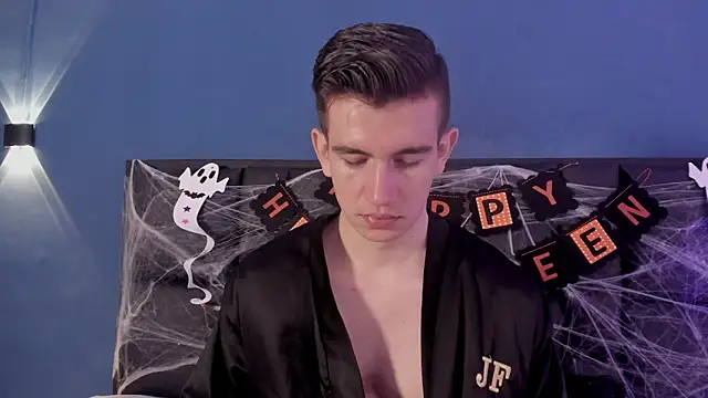 Snapshot of MikaelSlow chatting on October 29, 2025, 4:11 am MikaelSlow online show from October 29, 2025, 4:11 am