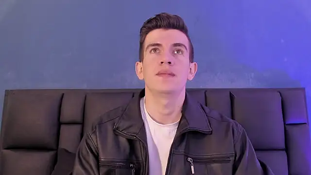 MikaelSlow online show from January 13, 2026, 3:54 am