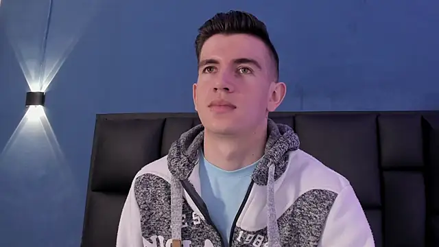 Snapshot of MikaelSlow chatting on November 7, 2025, 4:06 am MikaelSlow online show from November 7, 2025, 4:06 am