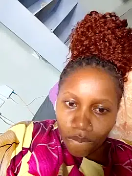 Snapshot of SquirtQueen222 chatting on January 3, 2025, 8:22 pm SquirtQueen222 online show from January 3, 2025, 8:22 pm