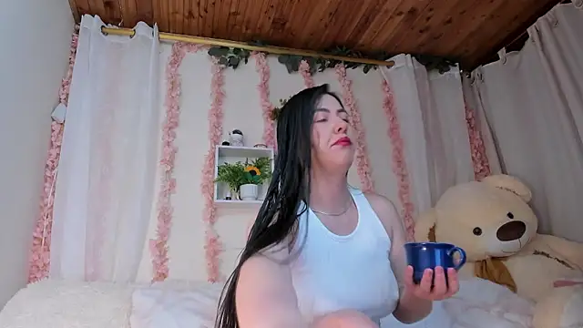 Idara and Edahi01 online show from January 10, 2026, 1:06 pm