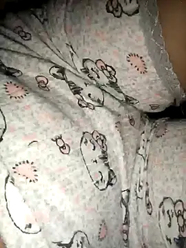 Snapshot of Fatina111 chatting on January 10, 2025, 11:29 pm Fatina111 online show from January 10, 2025, 11:29 pm