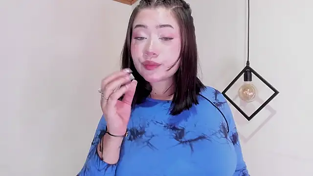 Snapshot of GENNESIS_LOVE chatting on December 14, 2025, 4:45 pm GENNESIS LOVE online show from December 14, 2025, 4:45 pm