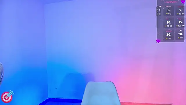 Snapshot of Ela_Doll_ chatting on November 18, 2025, 12:30 pm Ela Doll online show from November 18, 2025, 12:30 pm