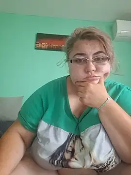 nikoleadina online show from June 29, 2026, 1:44 pm
