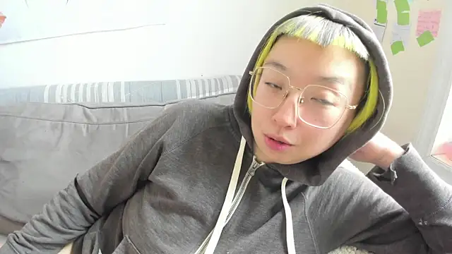 luxgray online show from March 8, 2026, 6:11 pm