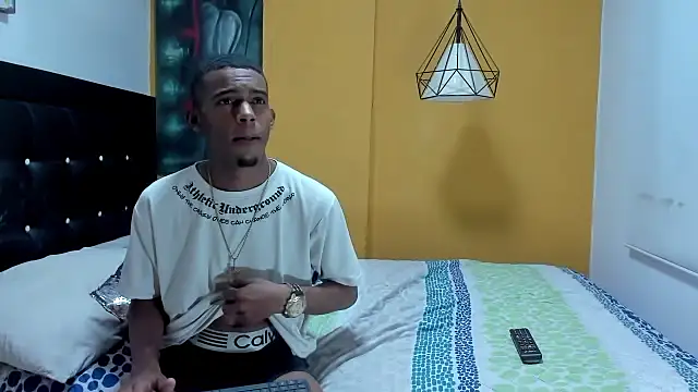 yordi 1010 online show from December 4, 2025, 4:22 am