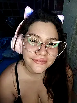 Snapshot of ariana_d20 chatting on October 15, 2025, 10:40 pm ariana d20 online show from October 15, 2025, 10:40 pm