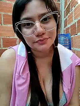 Snapshot of ariana_d20 chatting on September 16, 2025, 12:28 pm ariana d20 online show from September 16, 2025, 12:28 pm