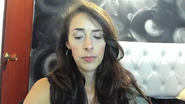 Snapshot of ScarletKings chatting on November 10, 2025, 10:04 pm ScarletKings online show from November 10, 2025, 10:04 pm