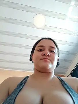 Liancy online show from February 5, 2026, 8:48 pm