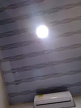 Liancy online show from March 11, 2026, 1:43 am