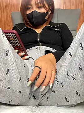 Snapshot of Hatachi_ne12 chatting on November 12, 2025, 5:39 pm Hatachi ne12 online show from November 12, 2025, 5:39 pm