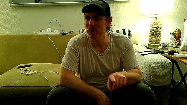 Snapshot of Rock_Pierce chatting on July 5, 2026, 4:30 am Rock Pierce online show from July 5, 2026, 4:30 am