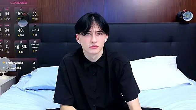 Snapshot of AmondCor chatting on December 23, 2024, 10:10 am AmondCor online show from December 23, 2024, 10:10 am