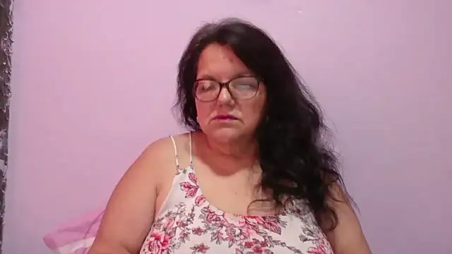 kassandra02 online show from May 22, 2026, 2:26 pm