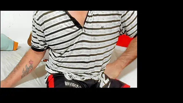 lauren-mark online show from April 15, 2026, 5:28 pm