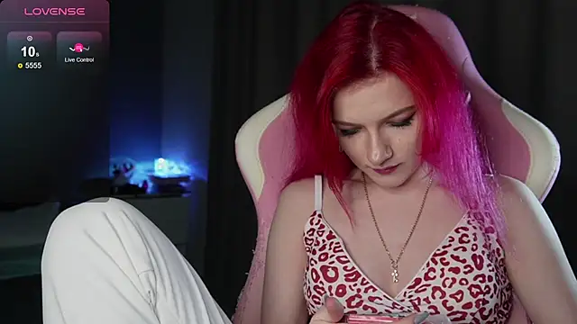 joyhannahh online show from November 24, 2025, 3:12 pm