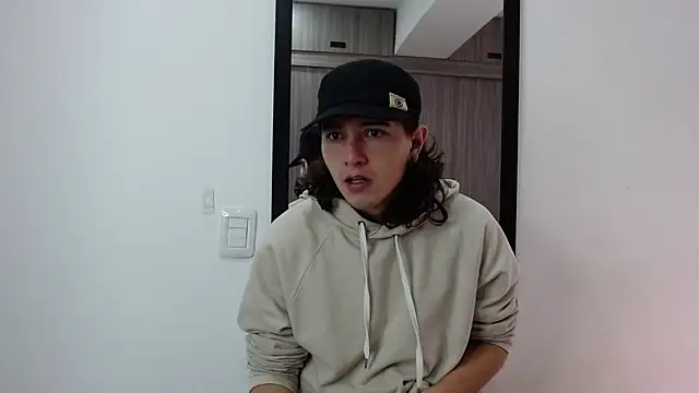 alex connorr online show from February 8, 2025, 3:00 pm