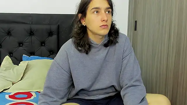 alex connorr online show from January 3, 2025, 8:22 pm