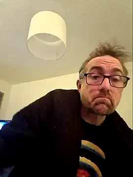 Snapshot of bibananaman chatting on January 12, 2025, 6:17 am bibananaman online show from January 12, 2025, 6:17 am