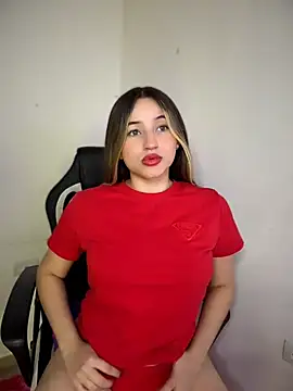 Snapshot of Sophie_spencer1 chatting on April 24, 2026, 4:25 am Sophie spencer1 online show from April 24, 2026, 4:25 am