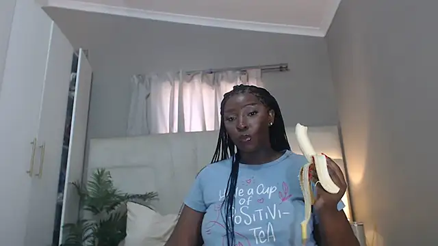 Snapshot of naughtyblackdolie chatting on July 24, 2026, 8:32 am naughtyblackdolie online show from July 24, 2026, 8:32 am