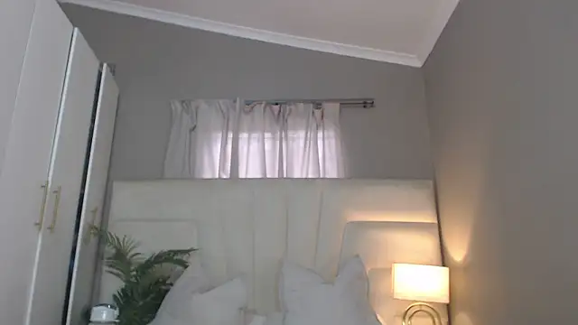 naughtyblackdolie online show from January 9, 2026, 9:05 am