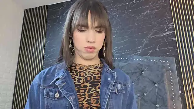 diosagolden online show from December 3, 2025, 8:52 pm