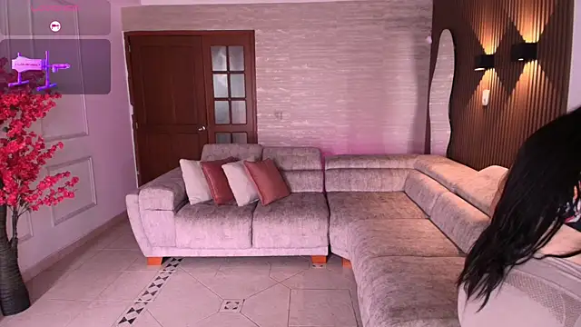 Anna parkker  online show from March 27, 2026, 7:15 pm