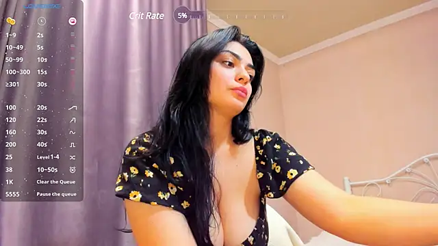 Snapshot of _cleopattra_ chatting on December 9, 2024, 6:35 pm  cleopattra  online show from December 9, 2024, 6:35 pm