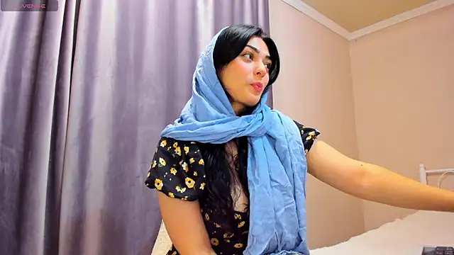 Snapshot of _cleopattra_ chatting on December 4, 2024, 3:59 pm  cleopattra  online show from December 4, 2024, 3:59 pm