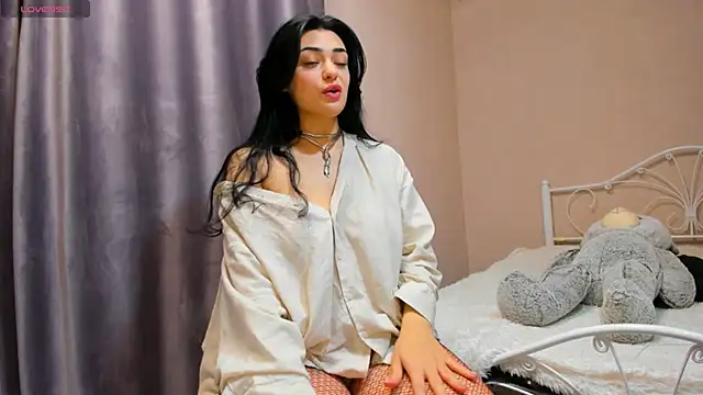 Snapshot of _cleopattra_ chatting on December 6, 2024, 5:06 pm  cleopattra  online show from December 6, 2024, 5:06 pm