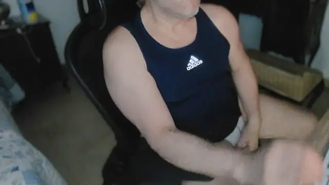 Snapshot of slzypvtpig chatting on November 20, 2025, 12:06 pm slzypvtpig online show from November 20, 2025, 12:06 pm