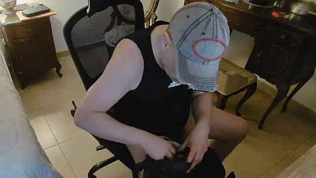 Snapshot of slzypvtpig chatting on February 7, 2026, 11:51 am slzypvtpig online show from February 7, 2026, 11:51 am