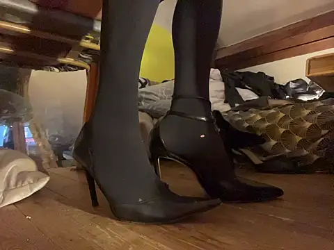 Snapshot of alexheels_boots chatting on March 14, 2026, 5:46 am alexheels boots online show from March 14, 2026, 5:46 am