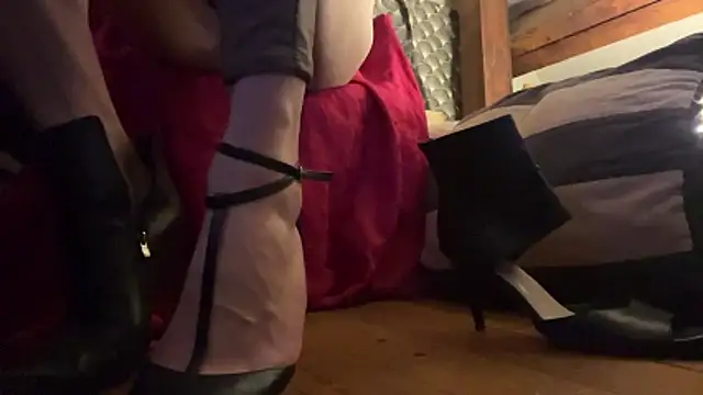 Snapshot of alexheels_boots chatting on November 5, 2025, 4:59 am alexheels boots online show from November 5, 2025, 4:59 am