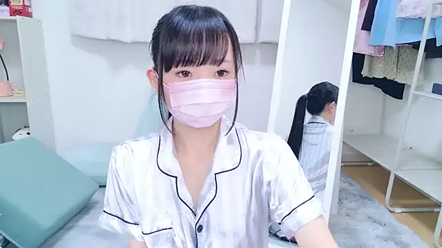 Snapshot of 86_haru chatting on March 20, 2025, 2:42 pm 86 haru online show from March 20, 2025, 2:42 pm