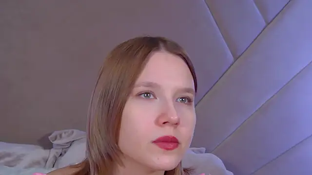 Snapshot of LiliLinn chatting on December 1, 2025, 5:08 am LiliLinn online show from December 1, 2025, 5:08 am