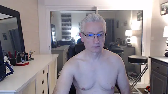 Snapshot of Goduleur69 chatting on March 10, 2025, 1:23 am Goduleur69 online show from March 10, 2025, 1:23 am