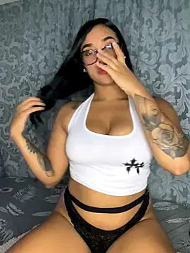 ElaEndez  online show from December 20, 2025, 4:37 am