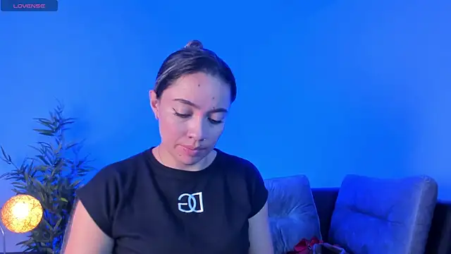 Snapshot of Alessia_Taylorr chatting on March 11, 2025, 11:12 am Alessia Taylorr online show from March 11, 2025, 11:12 am